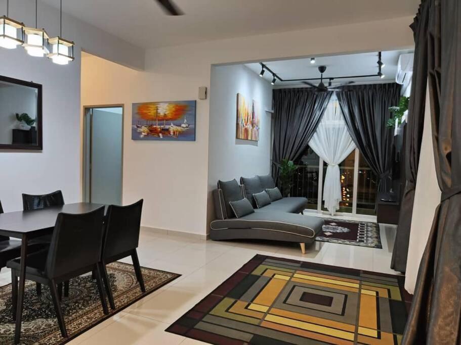 F&H Homestay,Ipoh Extérieur photo